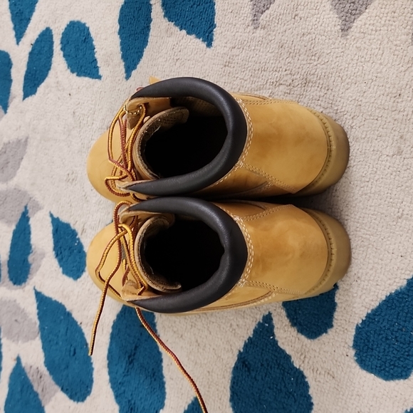 Waterproof Timberland Boots - Picture 4 of 8